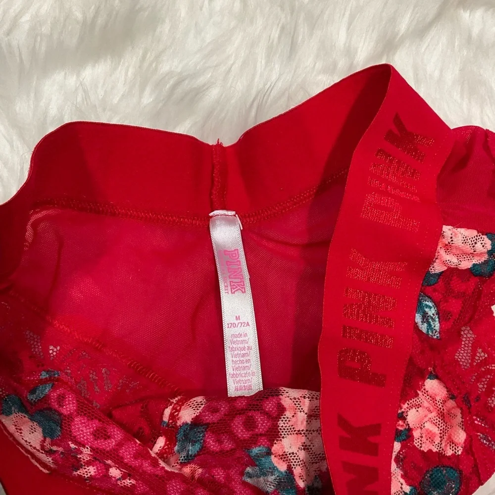 2000s PINK Victoria's Secret Red Floral Lace Bra Set - Picture 2 of 10